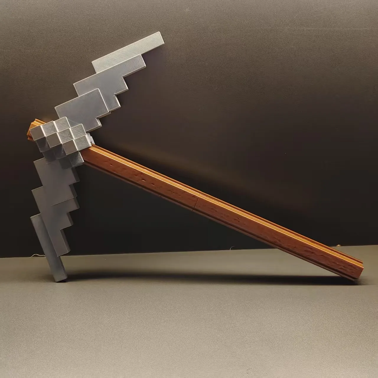 Minecraft Pickaxe Figür - Görsel 3